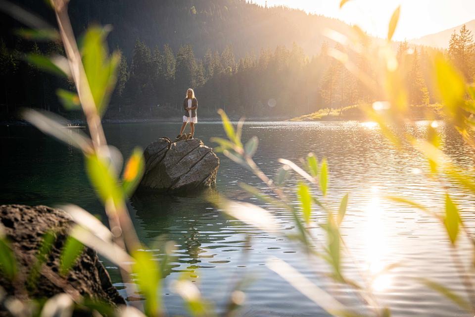 Der Caumasee liegt oberhalb von Flims