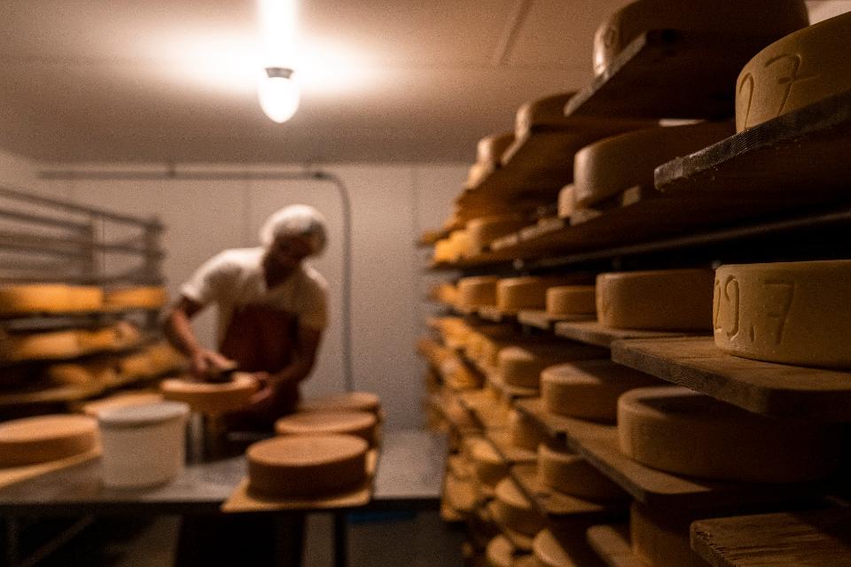 Die renovierte Alp Es-cha Dadour oberhalb von Madulain ist ein Geheimtipp für unvergessliche Ausflüge