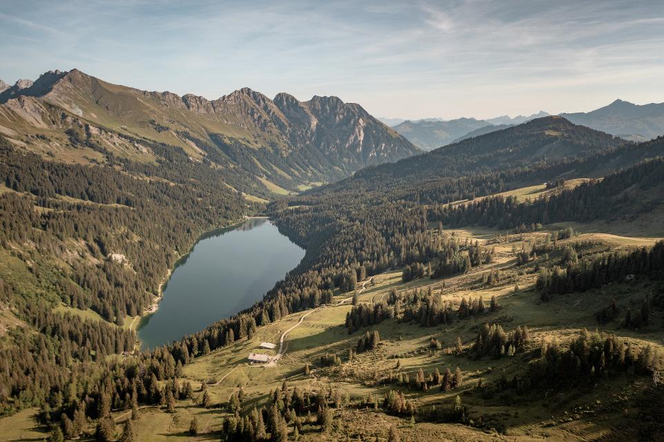 Der Arnensee im Herbst