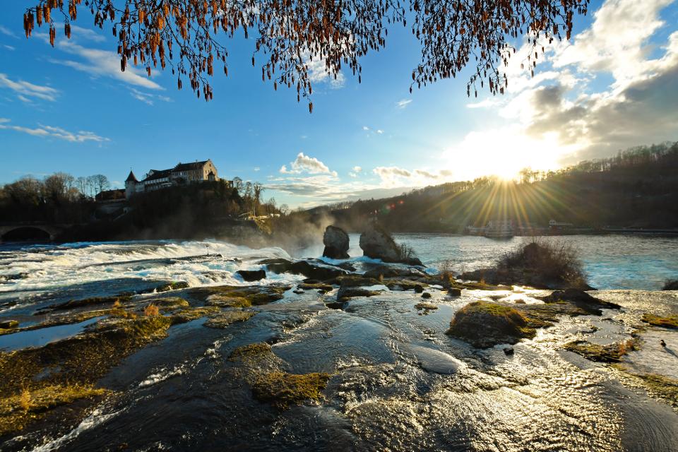 Der Rheinfall ist der größte Wasserfall Europas