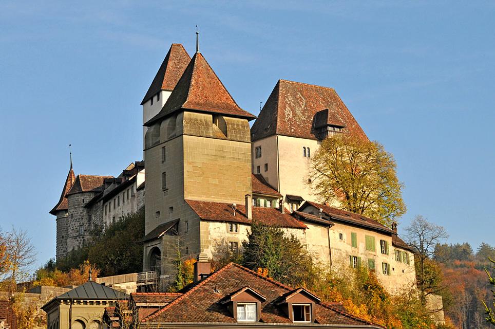 Blick auf Schloss Burgdorf im Emmental