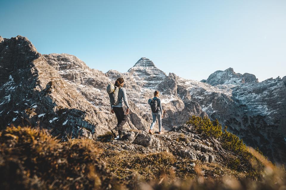 Alpines Wandern am Nuaracher Höhenweg im Pillerseetal
