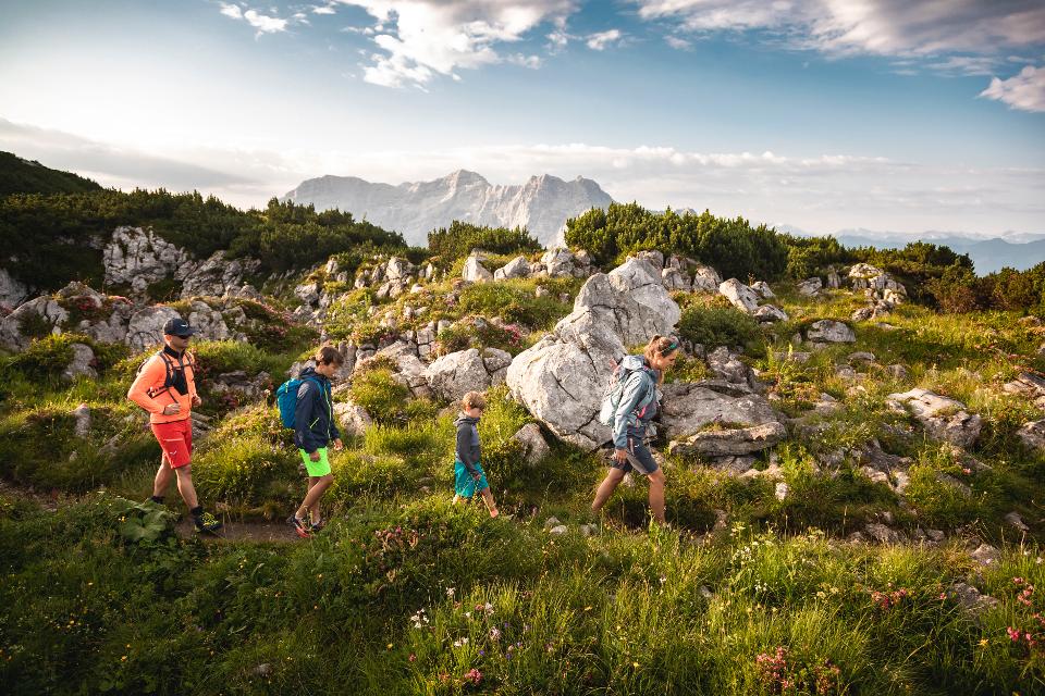 Familienwanderung im Pillerseetal