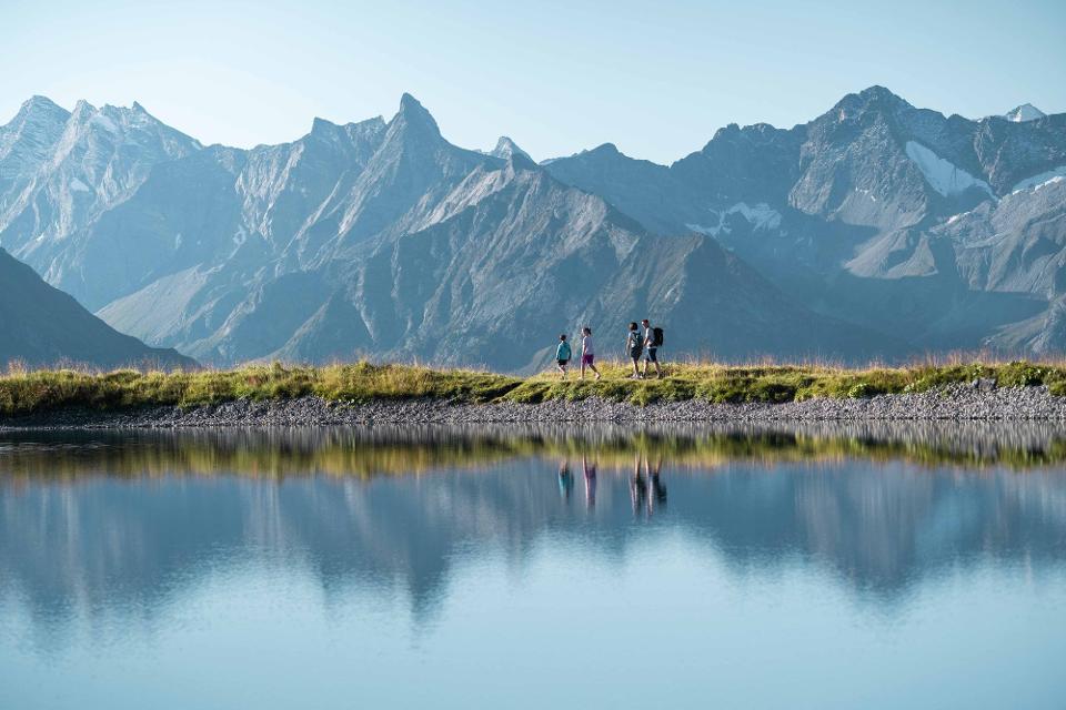 Wanderer am Penken bei Mayrhofen