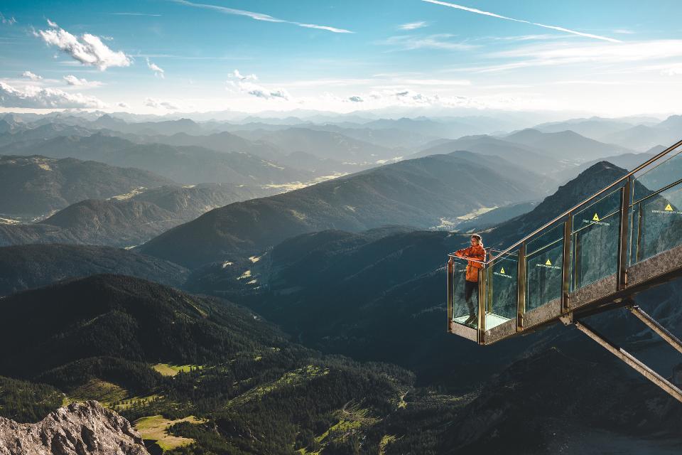 Treppe ins Nichts am Dachstein