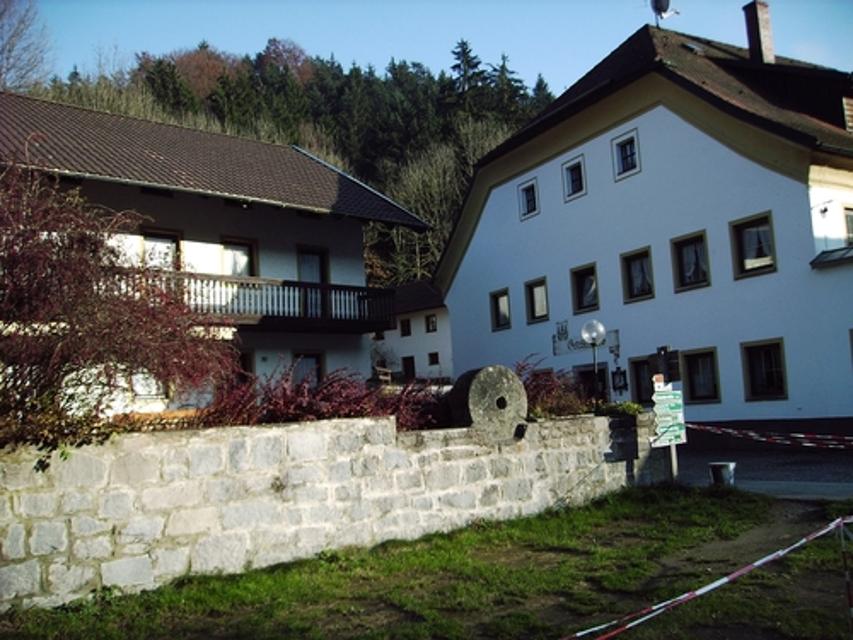 Einkehrmöglichkeit in der Schrottenbaummühle