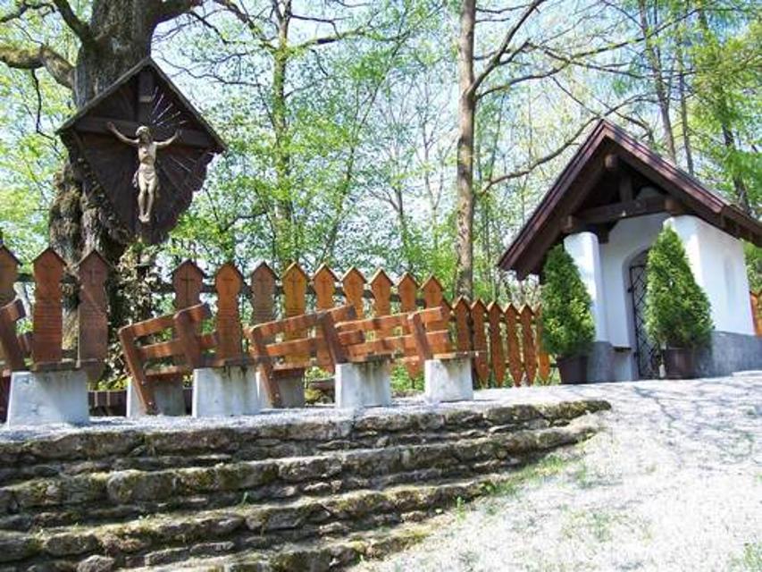 Fatimakapelle mit Totenbretteranlage "Am Hohenstein"