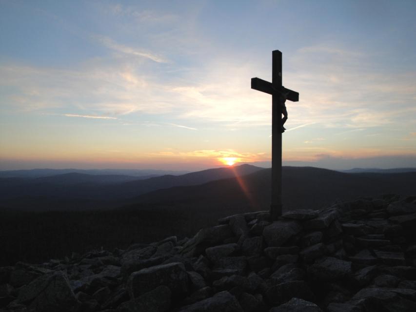 Sonnenaufgang auf dem Lusen-Gipfel