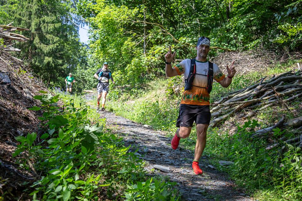Trail über die Schieferhalde