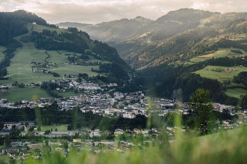 Blick auf St. Johann in Salzburg