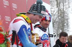 Beat Feuz bei einer Siegerehrung Beat Feuz bei einer Siegerehrung