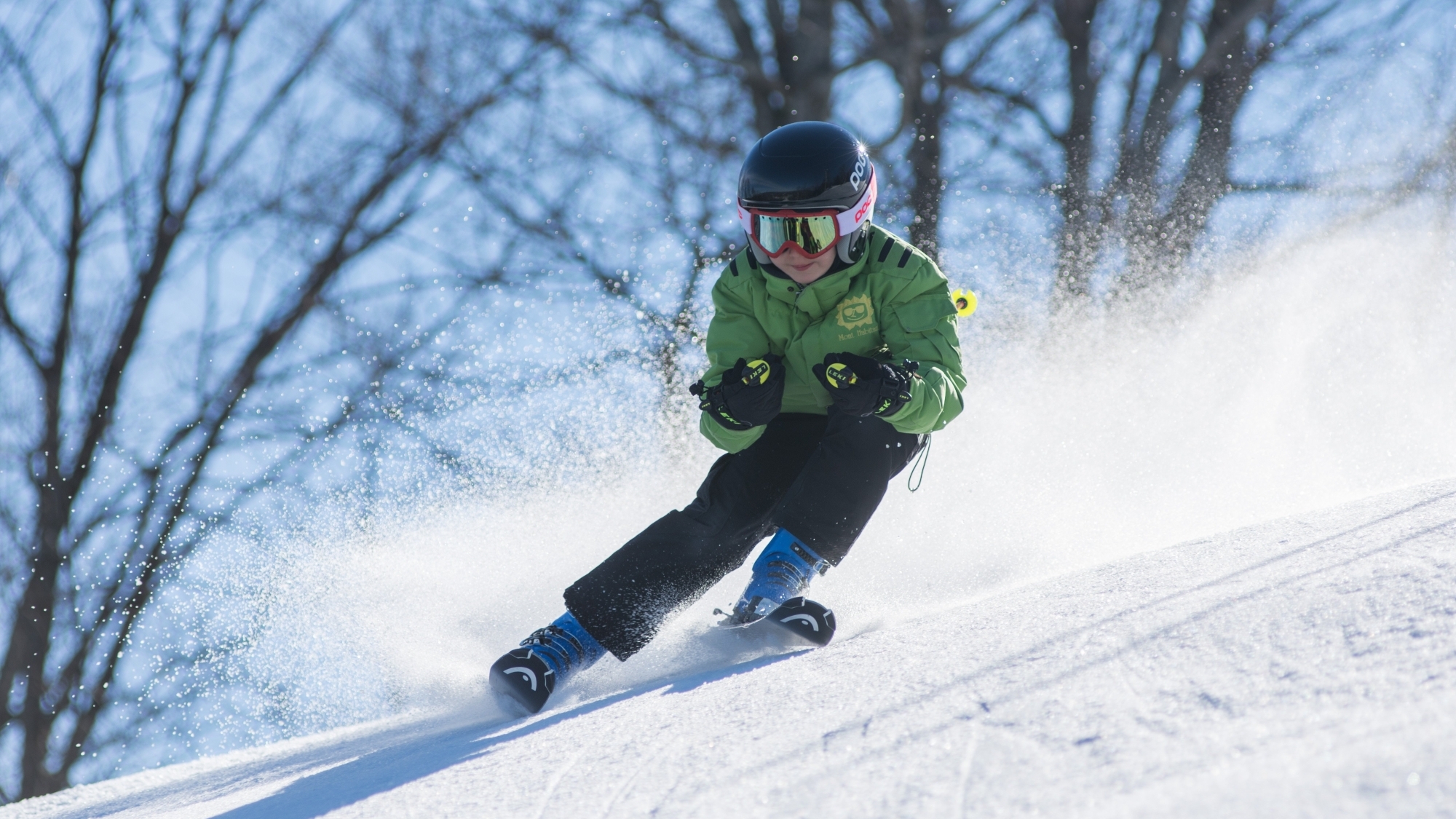 Skifahren bei schönem Wetter