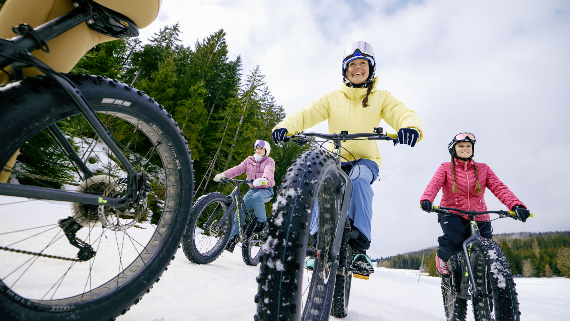 Der Wintertrend für alle Radbegeisterten: Fatbiken im Schnee wie hier in Ramsau am Dachstein in der Steiermark. 