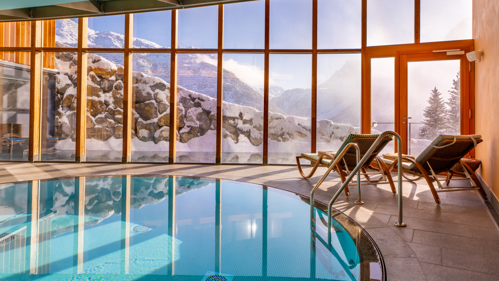 Innenpool im Hotel Goldener Berg