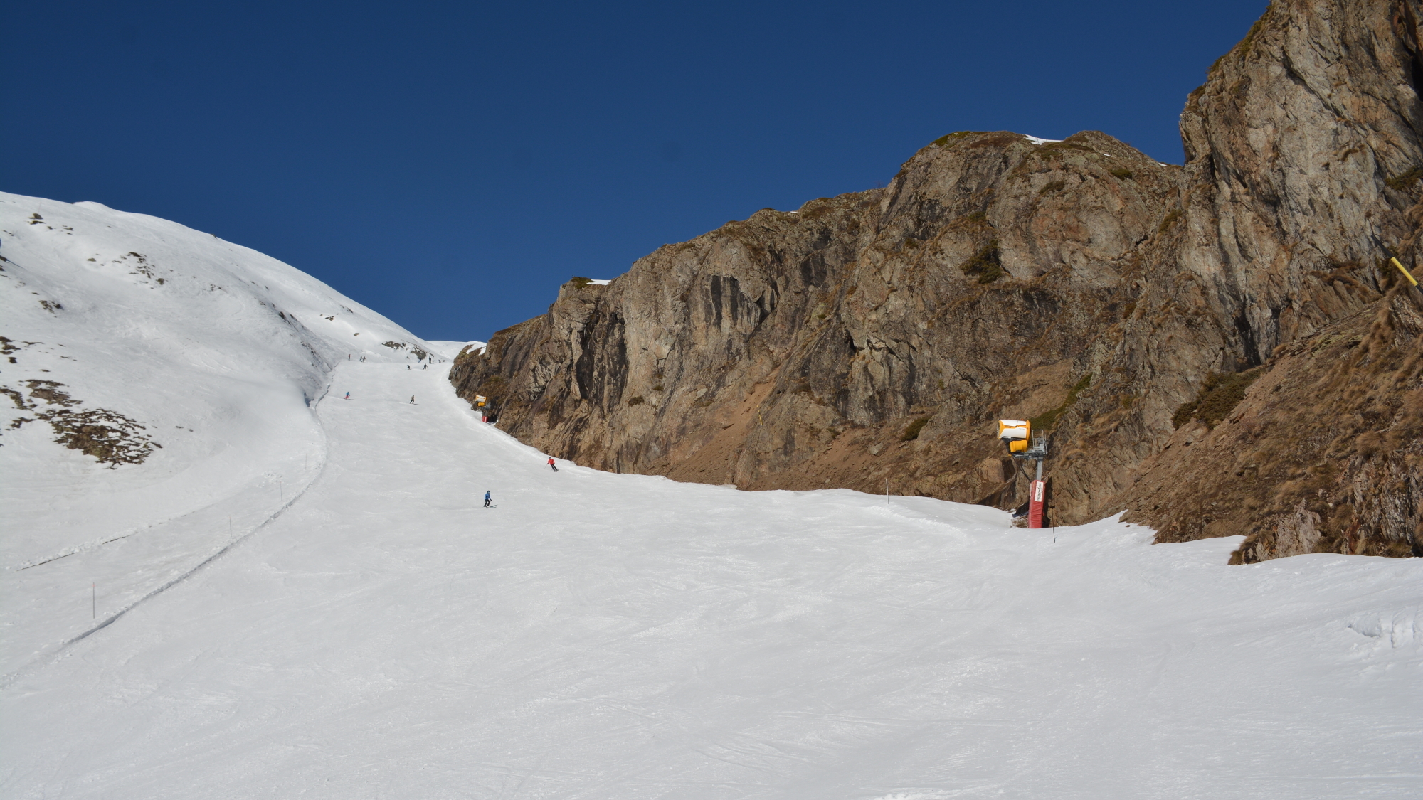 Sarenne im unteren Abschnitt knapp vor Einmuendung in die Sarenne-Schlucht