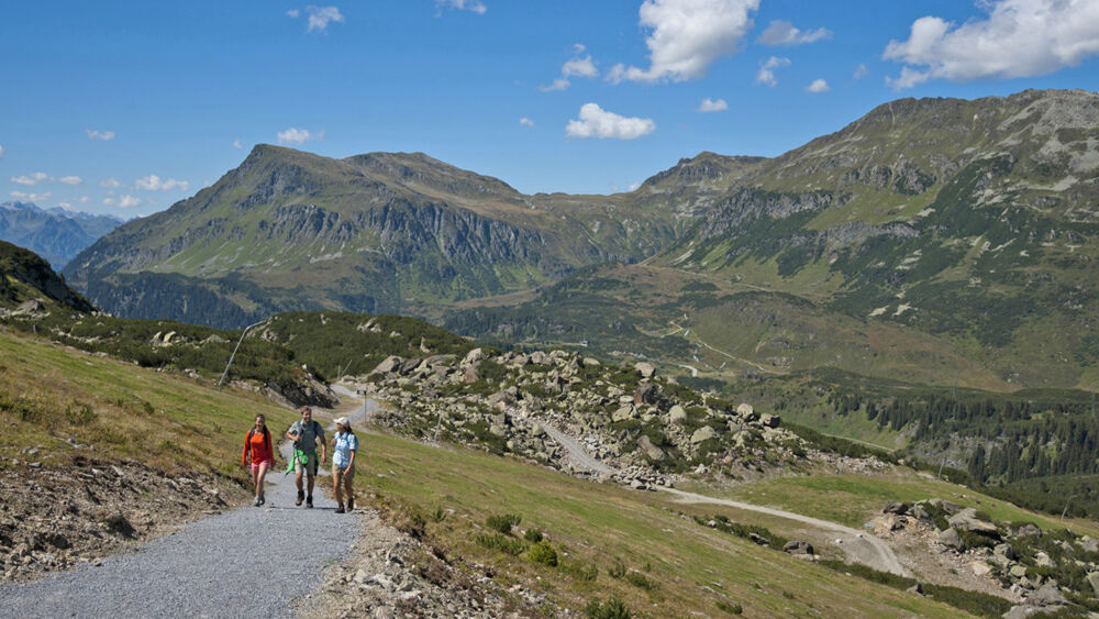Wanderer beim Silvretta Ferwall Marsch