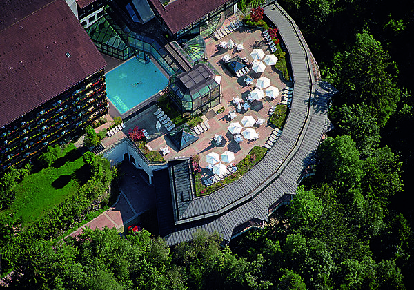 AllgäuSternHotel mit Pool und Sonnenterrasse