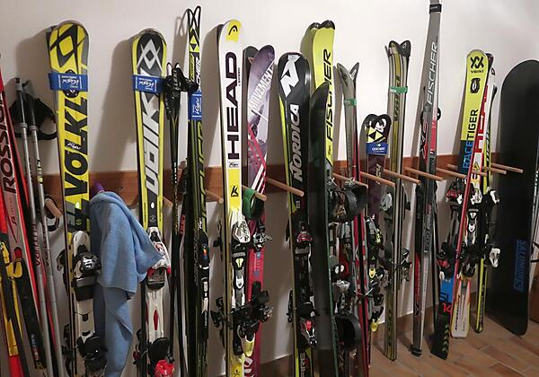 Allgäuer Bergblick mit Skikeller