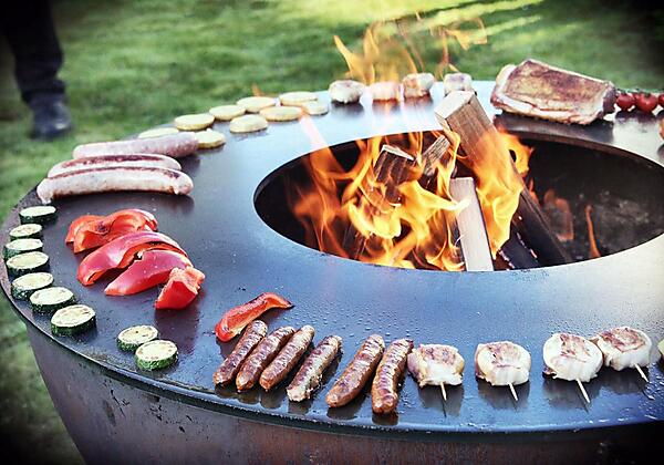 Feuerkugel-mit-Grillring-Detail