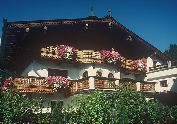 Hausansicht Sommer 02