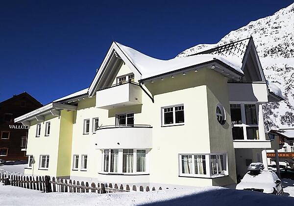 Anghel Südansicht Winter