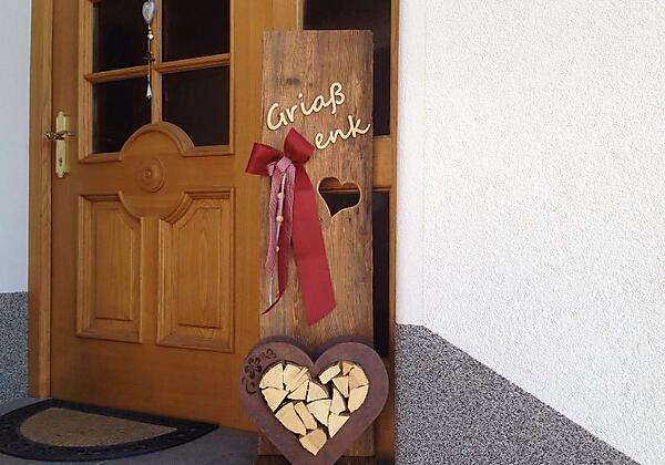 6148d04e4220f100e33e48c747c2501e