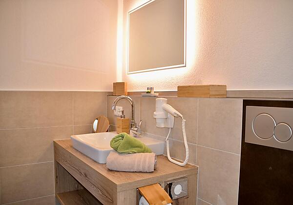 Badezimmer Wohnung Sonnenschein