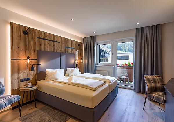 Hotel_Bergland_Stampfanger_6_Soell_07_2022_Zimmer_
