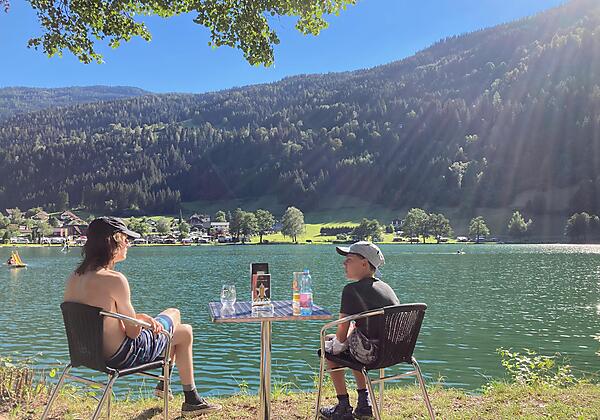 Terrasse am See, Aussicht Bergen