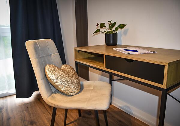 Schlafzimmer 2 Arbeitsplatz