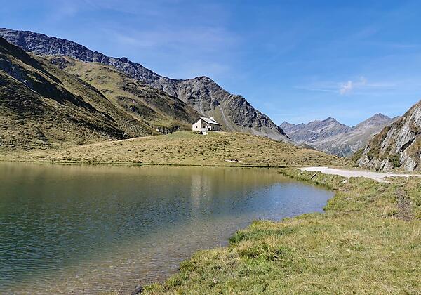 f974ecee-f282-4c9b-bb41-75766c0c715b