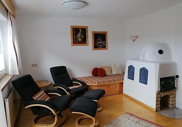 Wohnzimmer mit Relexsessel