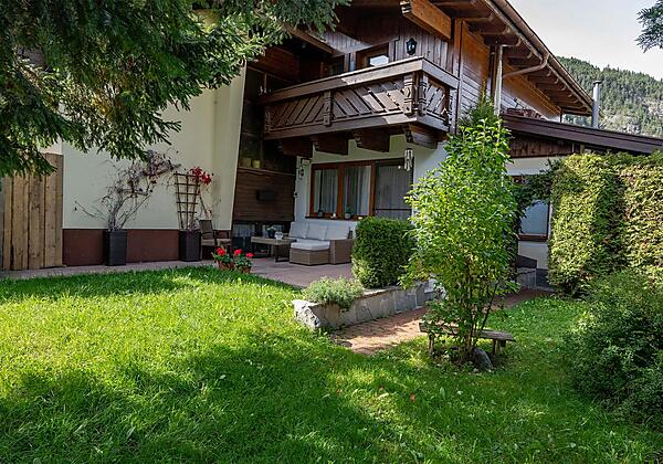 Apartment Steindl mit Terrasse und Garten