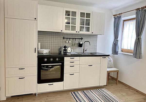 Apartment Resi Küche seitlich