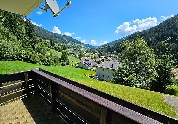 Ausblick Haus Isola Sommer