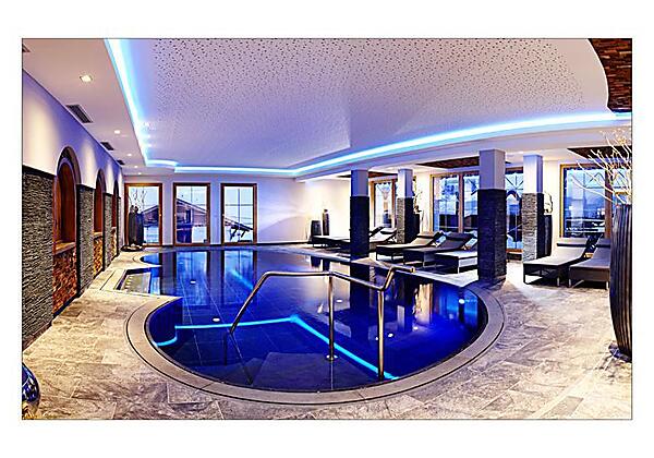 Hallenbad Hotel Post 2