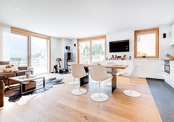 Wohnraum und Küche_003