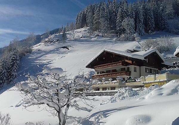 Haus Winter 2019 Querformat