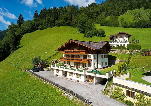 Appartementhaus-Schied-Sommer-2012 Flugaufnahme