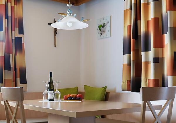 D3F1C943-CD5D-4084-AABF-82570CA79ACA