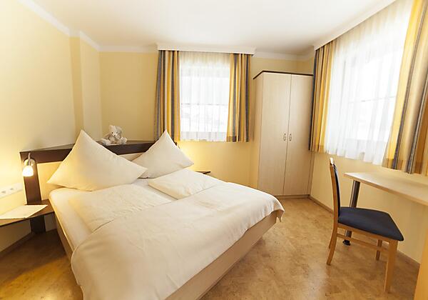 Verbindunszimmer der beiden Wohnungen