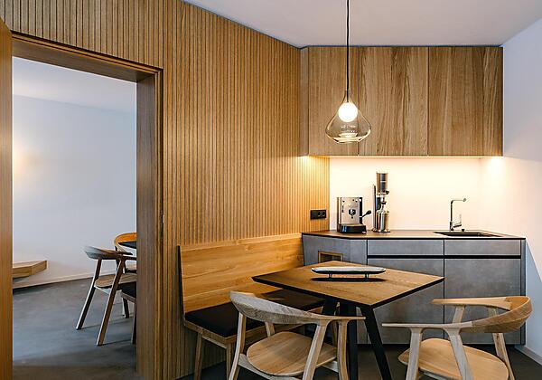 Apart-Suite Villa Rosa_Durchgang_01