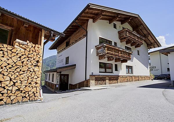 Belledonne, Ski in & bike out