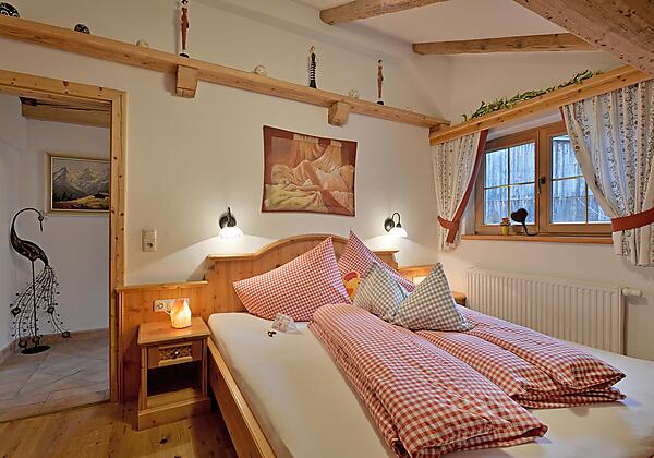 Appartement-Bichlers-Brennhauesl-Going-Kirchplatz-