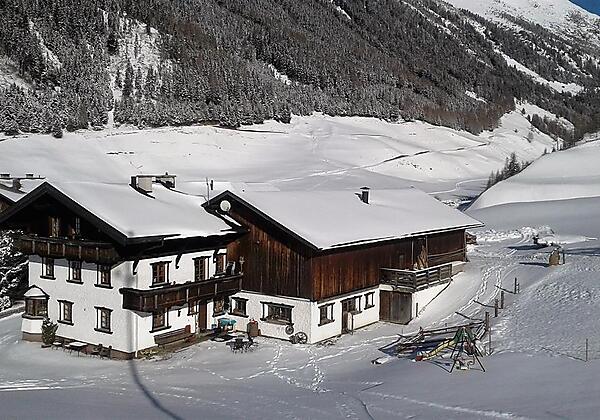 Bio Berghof im Winter