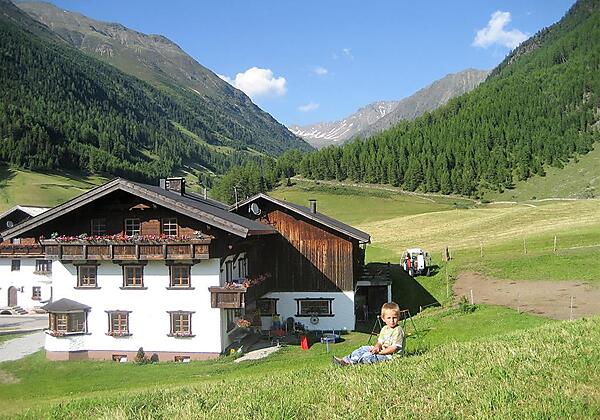 Bio Berghof im Sommer