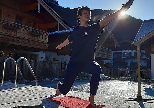 Yoga in den Birnbaum Chalets