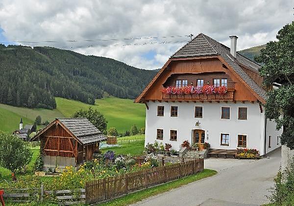 unser Haus im Sommer