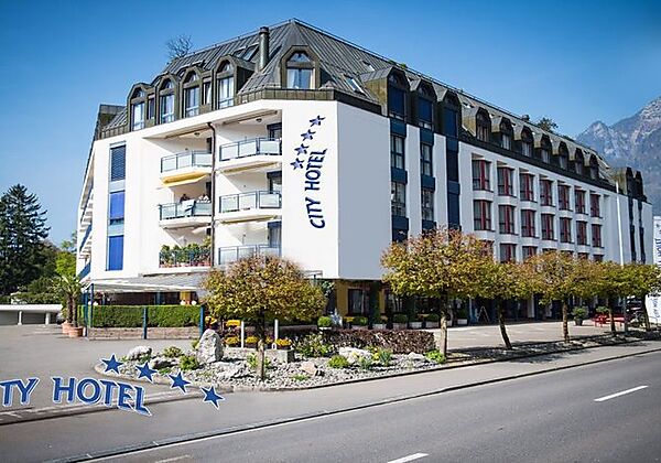 City Hotel