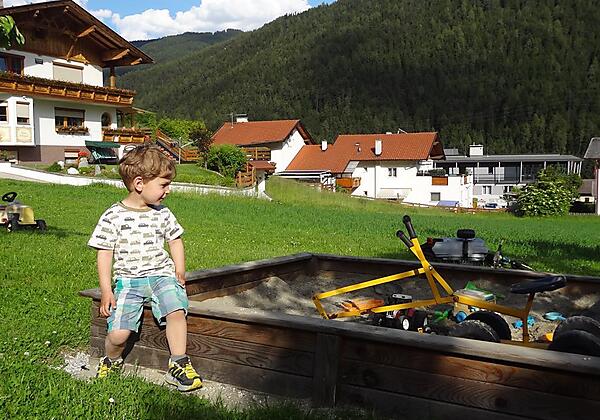 Damelerhof Stubaital Sandkiste